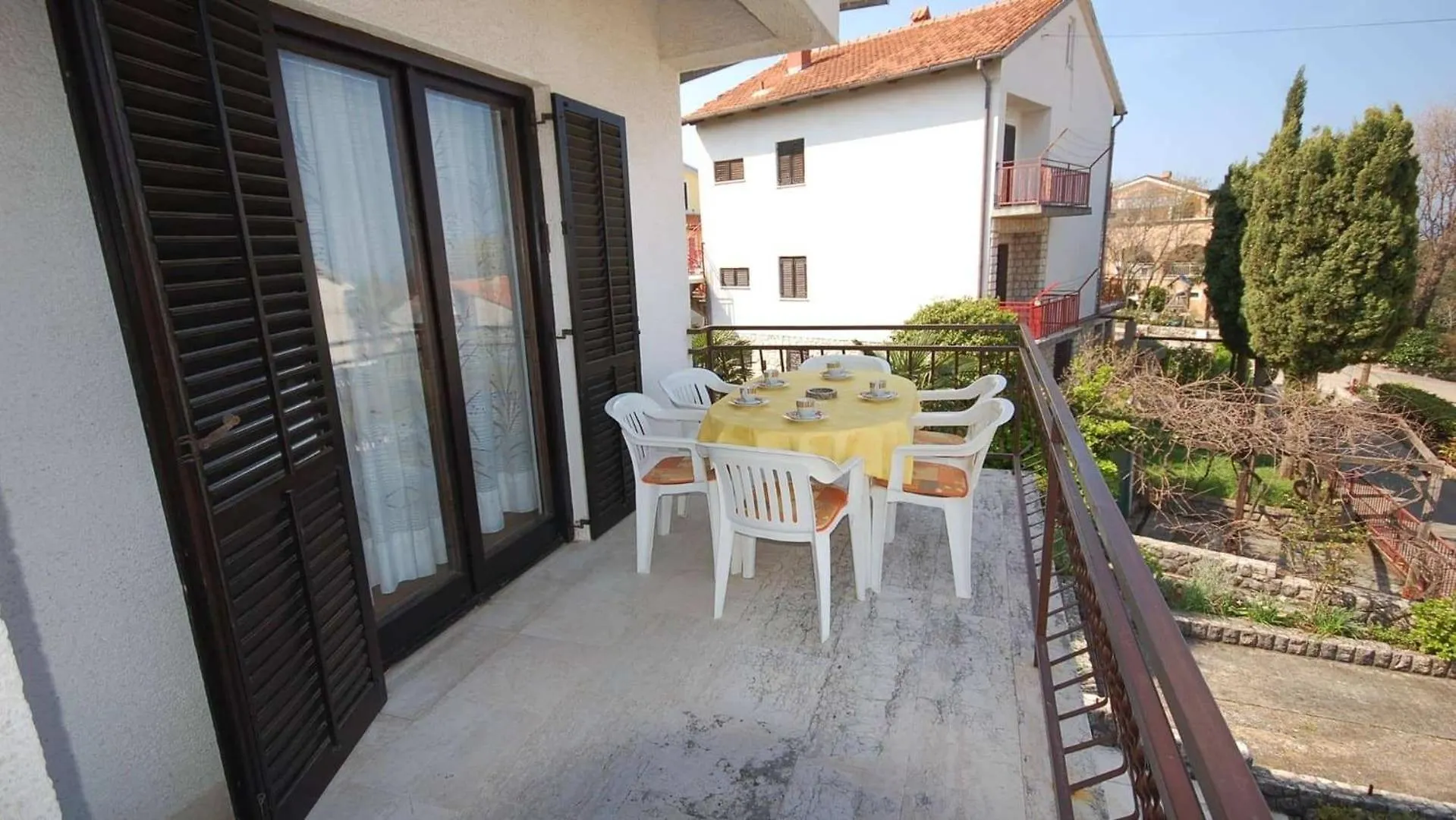 Apartments With A Parking Space Njivice, Krk - 21869