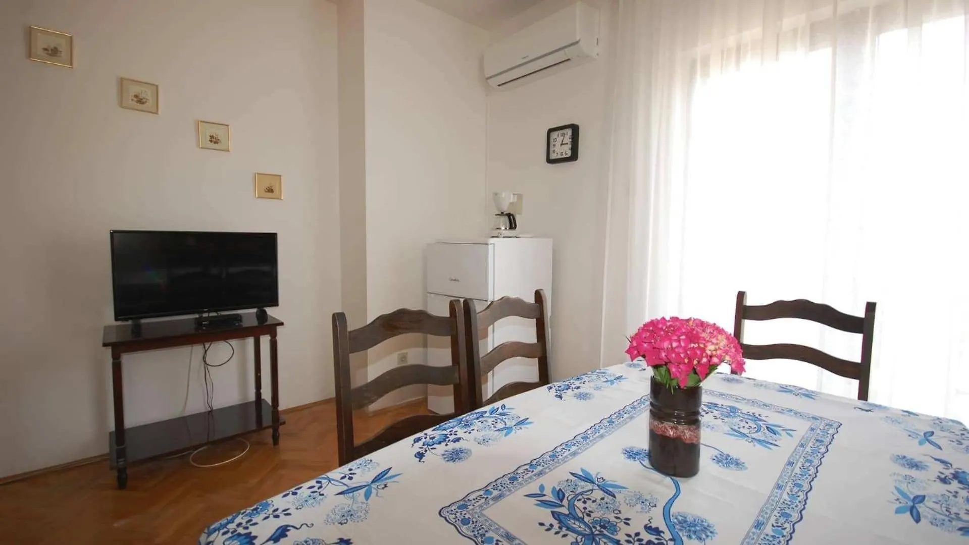 Apartments With A Parking Space Njivice, Krk - 21869 Njivice